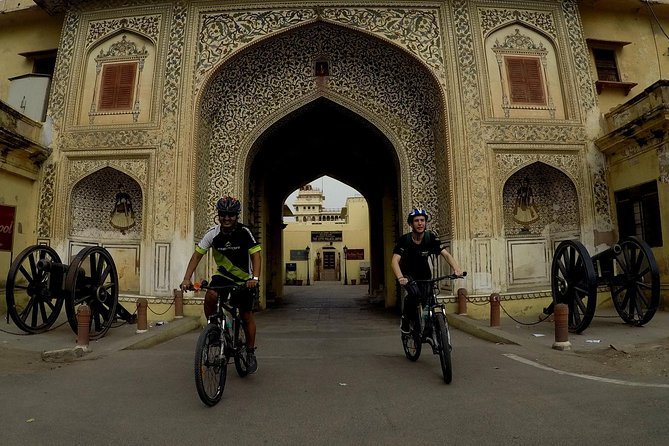 3-Hour Morning Bike Tour of Jaipur
